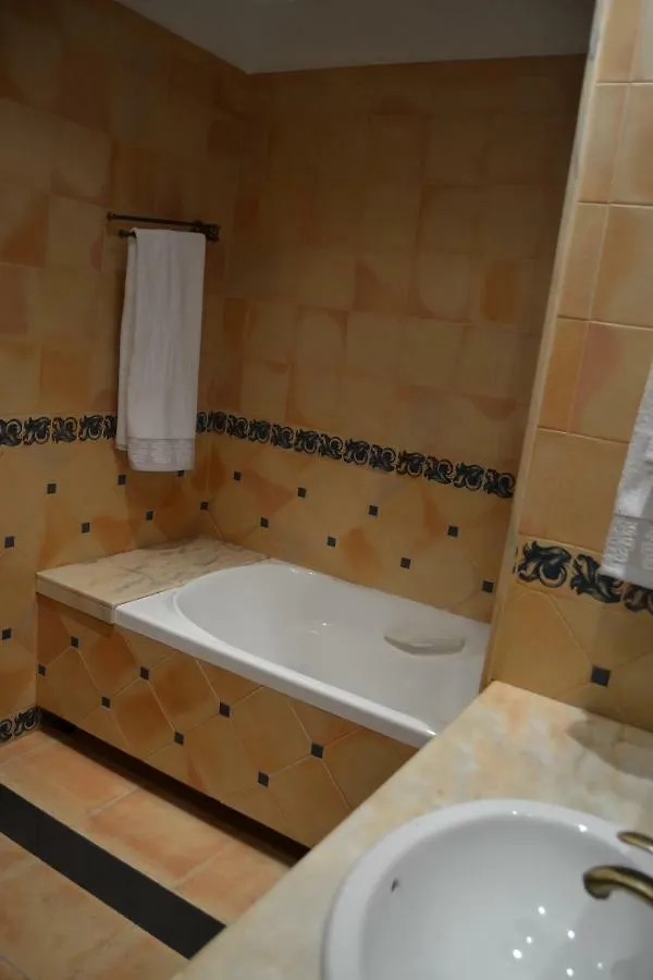 Placido Apartment Manresa 0*,